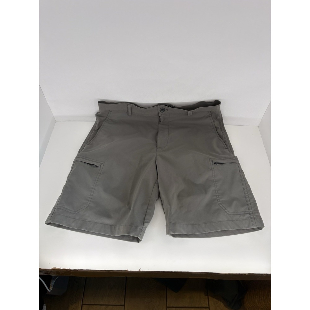 Chaps Golf Shorts Men's 36 Zip Pocket Gray Tech Stretch Flat Front Chino